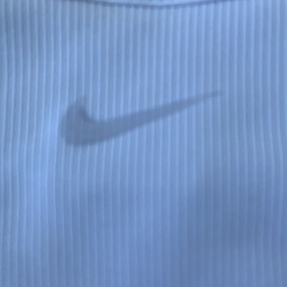 Nike Pro - Hypercool Ribbed Crop - Picture 9 of 9